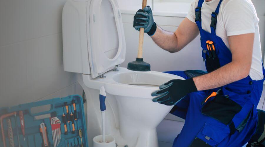 Professional expert plumbing services in Round Mountain, TX